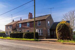 1, Kiln Cottages, Chesham Road, Wigginton, Tring HP23 6JE