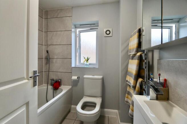 Photo 16