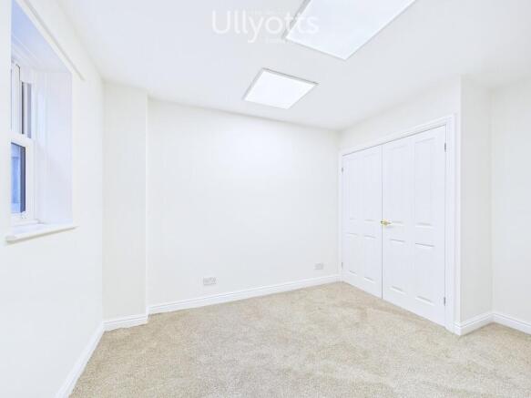 1 bed Flat to rent Image 5