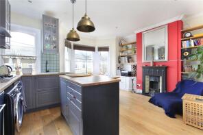 First Floor Flat, 86, Ballater Road, London SW2 5QP