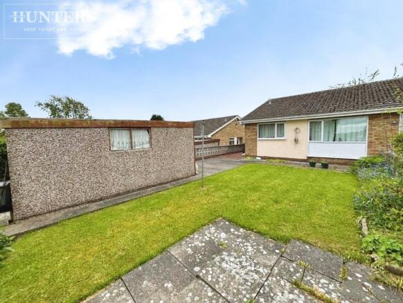 2 bed Semi-Detached Bungalow for sale Image 8