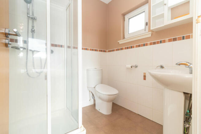 Bedroom 1 Ensuite