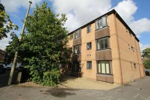 Flat 8, Langley Court, Langley Road, Chippenham SN15 1BP
