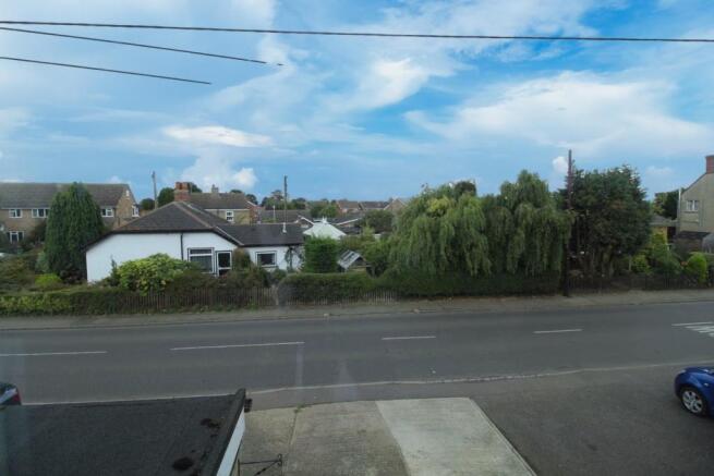 ekcx8tTsWEaDD3jOFVl00Q cambridge road 3-Cutter_InP