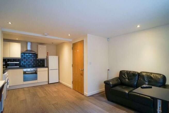 1 bed Flat to rent Image 5