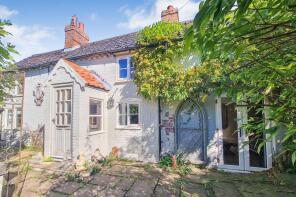 Pear Tree Cottage, Kirstead Green, Kirstead NR15 1EA