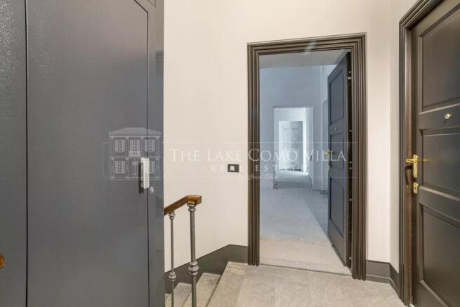 como the lake como villa-palazzo parini via diaz 1