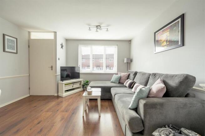 Stapleford Close, E4