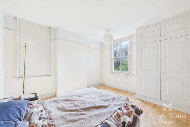 4 bed Semi-Detached for sale Image 11