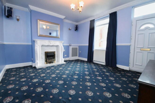 3 bed Terraced for sale Image 5