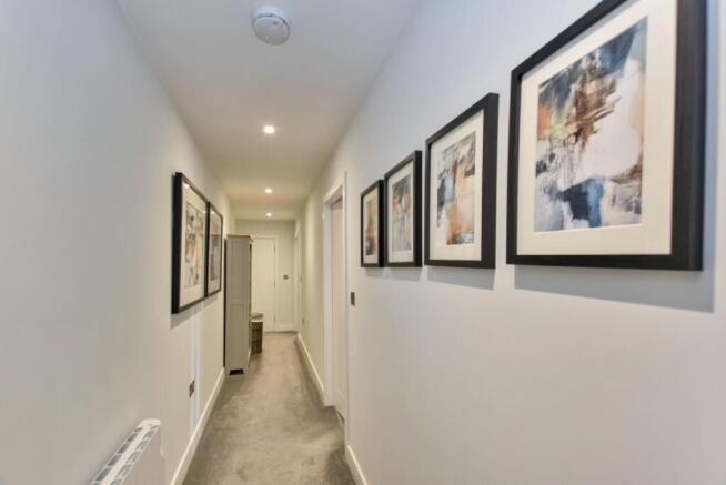 2 bed Apartment for sale Image 10