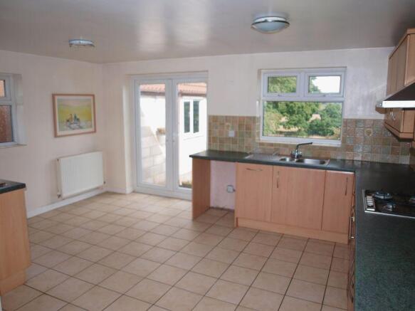 Kitchen (2)