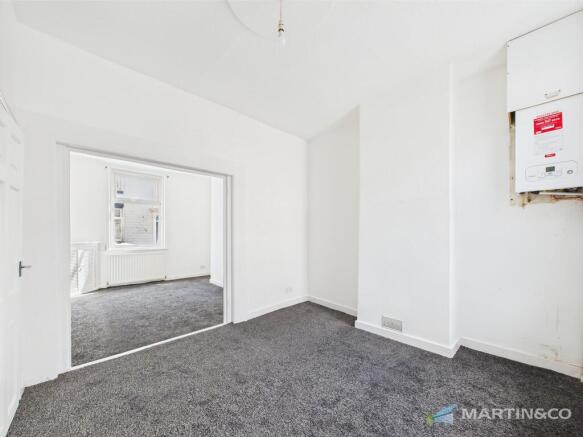 CAM02318G0-PR0453...