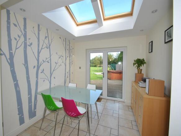 BREAKFAST ROOM