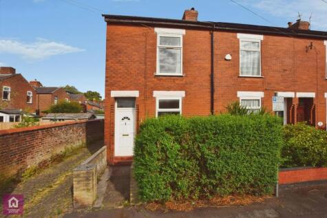 Waverley Road, Sale, Greater Manchester, M33