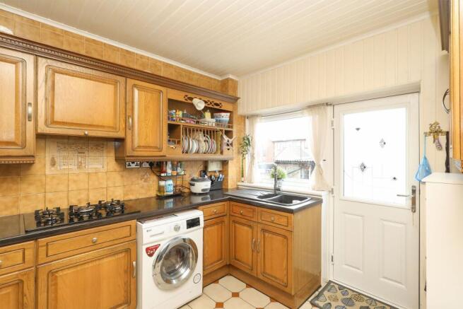3 bed Semi-Detached for sale Image 7
