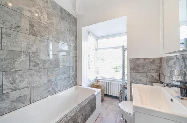 Bathroom1