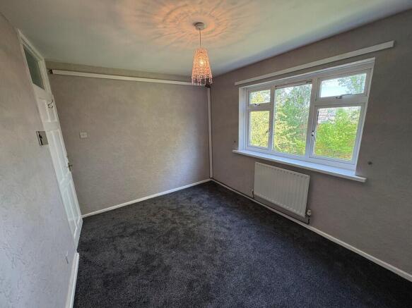 2 bed Flat to rent Image 6