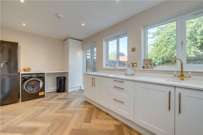 3 bed Terraced for sale Image 5