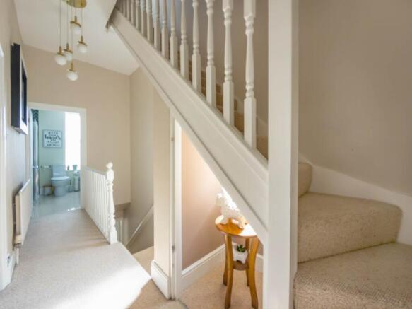 4 bed Semi-Detached for sale Image 11
