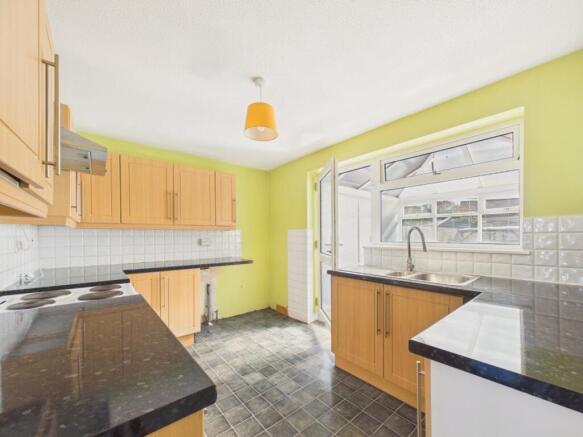 2 bed Semi-Detached for sale Image 5