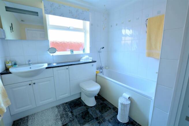 Bathroom.JPG