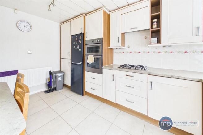 3 bed Semi-Detached for sale Image 8