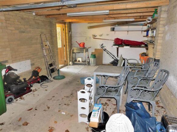 GARAGE.JPG