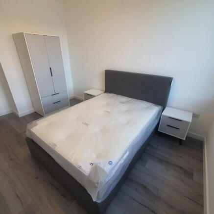1 bed Apartment to rent Image 8