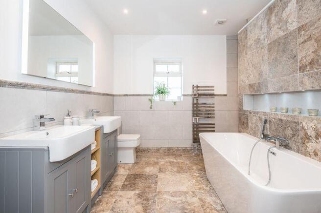 Family Bathroo...