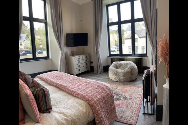 2 bed Apartment to rent Image 10