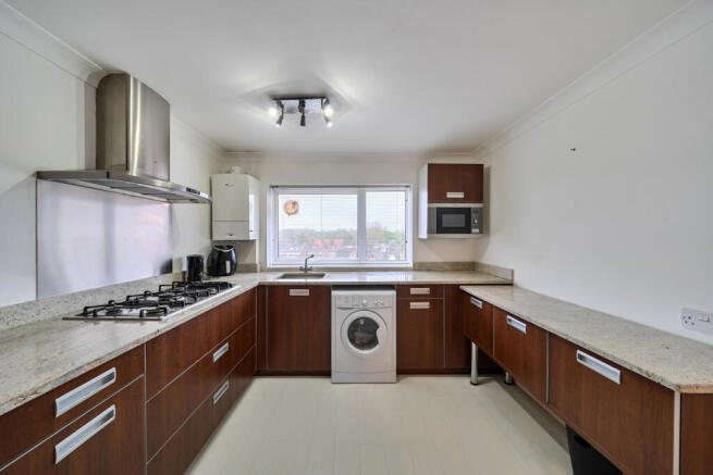 1447707-5-69e0a27...