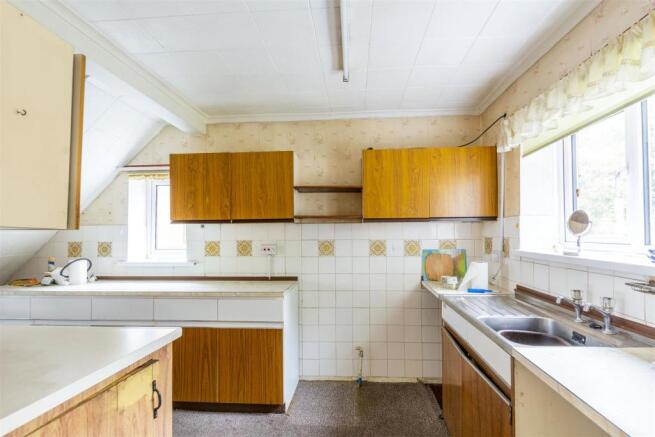 Kitchen DSC_2319-HDR copy.jpg