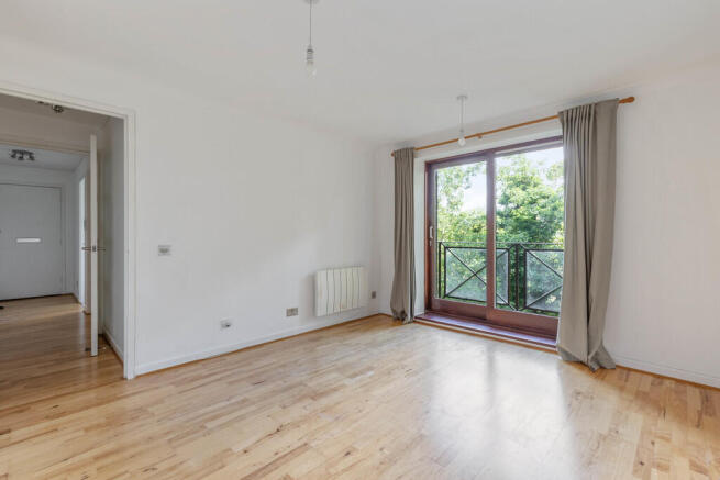 14 Carlton Place,...