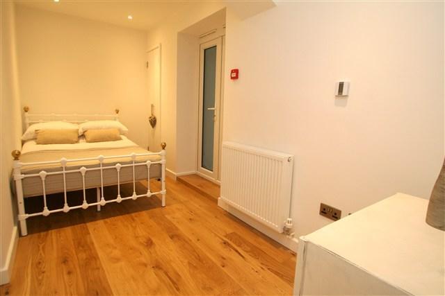 bed 2,2
