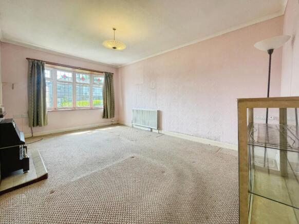 High House Road Bradford, BD2 4EY photo 3