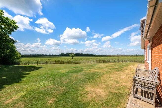 Garden & Rural Views
