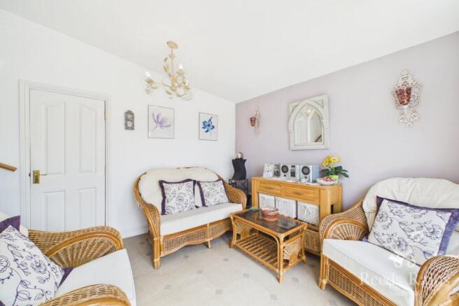3 bed Bungalow for sale Image 12