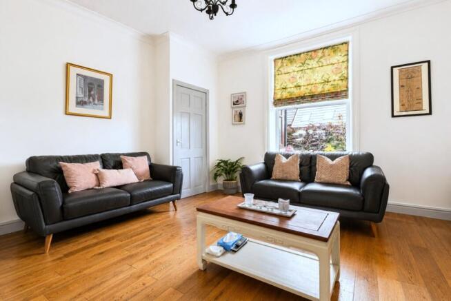 2 bed Semi-Detached for sale Image 7