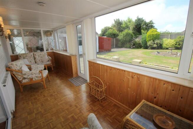 Poulton Avenue, 44, sunroom 2.JPG