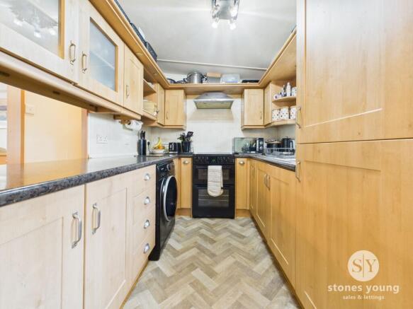 2 bed Park Home for sale Image 6
