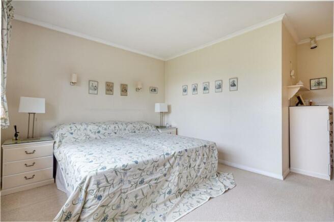 Bedroom-1-3.jpg