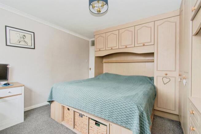 3 bed Semi-Detached for sale Image 5