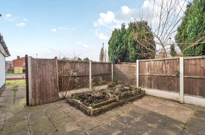 1415687-3-699483c...