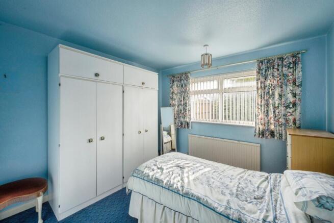 2 bed Semi-Detached Bungalow for sale Image 11