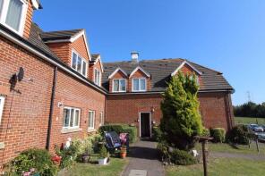 48, Alexandra Walk, Prince Charles Avenue, Dartford DA4 9LY