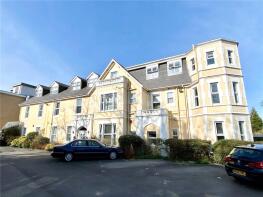 7, 4 Elmdon Towers, Cambridge Road, Bournemouth BH2 6AD