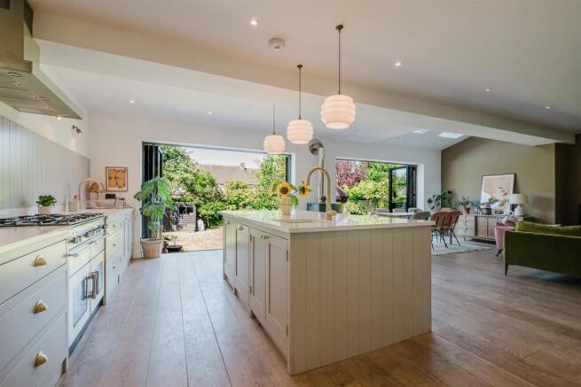 Live In Dining Kitchen