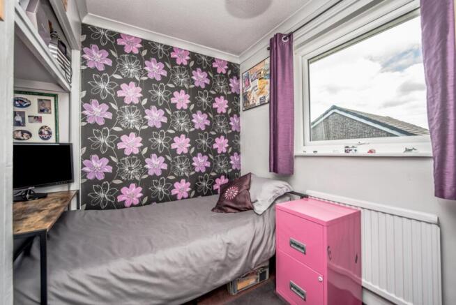 4 bed Detached for sale Image 8