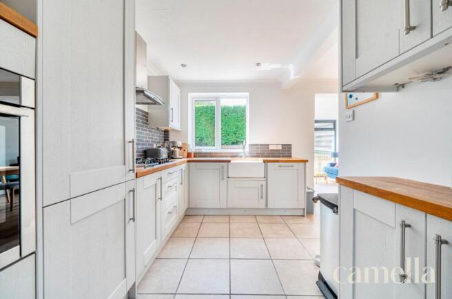 Kitchen/ Dining Room
